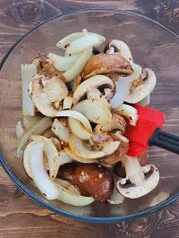 seasoning mushrooms and onions