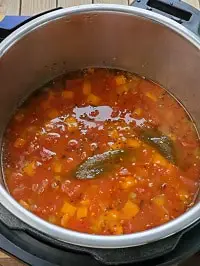 pressure cooked farro soup in instant pot